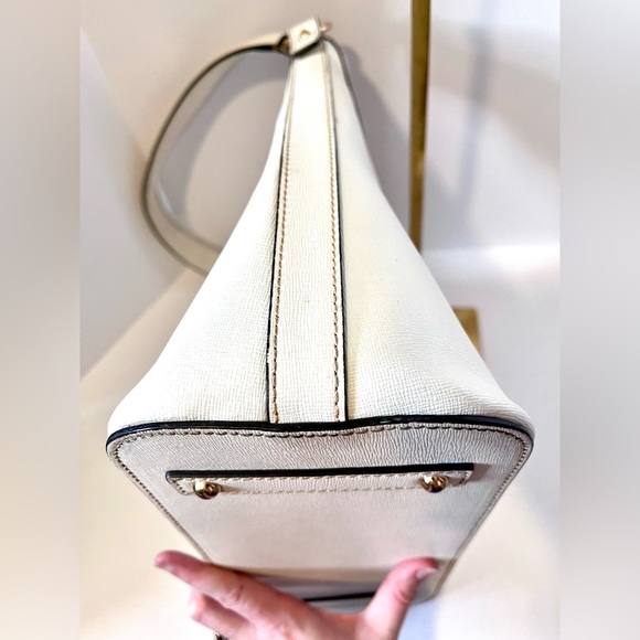 Dooney & Bourke Creamy White Leather Hobo Shoulder Bag - Picture 11 of 12